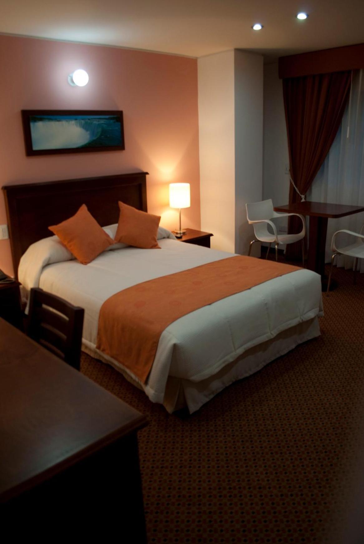 Blu Inn Hotel Bogotá Esterno foto